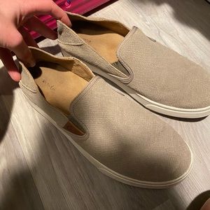 olukai size women’s 9 tan slides